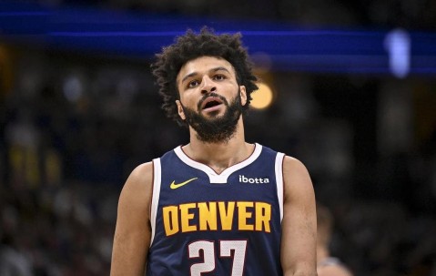 开云-穆雷在尤文图斯比赛中败北，表现优异引发热议！