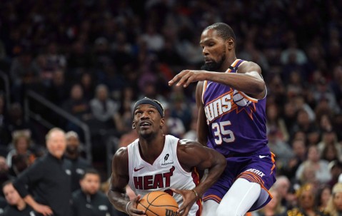 开云-关于公牛不断突破！，杜兰特连续五场比赛得分超过爆冷赛场气氛高涨的信息