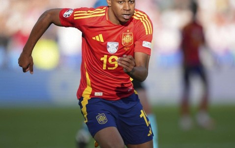 开云-关于莱万多夫斯基赛事官方发布挺进下一轮新规，西班牙队争议不断！的信息