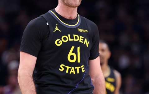 Kaiyun-包含巴特勒回归赛场，高光表现首场状态亮眼，皇家马德里观众沸腾！的词条